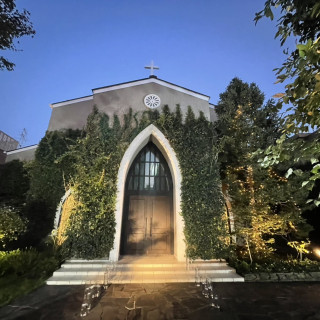 夜は一気に雰囲気が変わり、幻想的になります