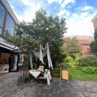 緑と自然光が心地よい空間を作り上げてました