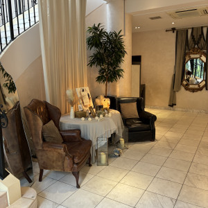 披露宴会場前の待合スペースです。|776142さんの南青山サンタキアラ教会の写真(2564781)