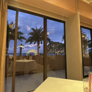 会食会場からみえる外の景色|776180さんのヴォヤージュ ドゥ ルミエール北谷リゾートの写真(2563451)