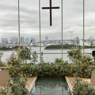 チャペル、曇の日