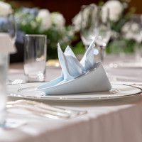 テーブルセット、花の演出