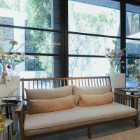 披露宴新郎新婦のソファ