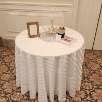 持ち込みのウェルカムボードセッティングしてもらいました