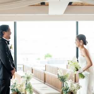 ファーストミートの瞬間。|776348さんのBAYSIDE GEIHINKAN VERANDA/テイクアンドギヴ・ニーズウェディングの写真(2564237)