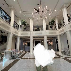ロビー全体|776355さんの山手迎賓館（神戸）/テイクアンドギヴ・ニーズウェディングの写真(2574776)
