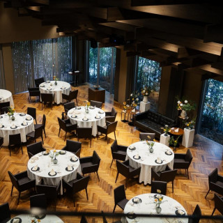 少し暗めで落ち着いた雰囲気