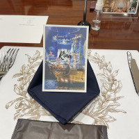 ディズニー好きの私にサプライズで席札が✨