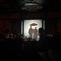 シルエット入場