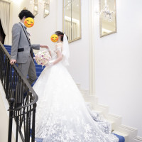 披露宴会場の階段での写真