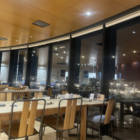 まだが大きくて、昼間は江ノ島が見えます！湘南感を味わえる式場