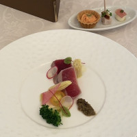 お肉と魚料理を組み合わせてくださり、とても美味しかったです。