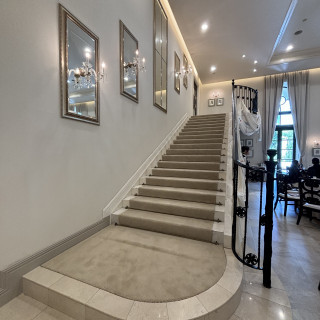 お色直しや入場で使用できる階段です