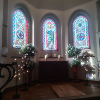 ステンドグラスが綺麗で印象的だった。