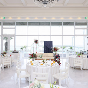 披露宴会場全体雰囲気|776631さんの茅ヶ崎迎賓館/テイクアンドギヴ・ニーズウェディングの写真(2566511)