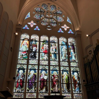 ステンドグラスは圧巻で家族からも好評でした