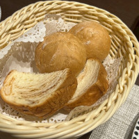 パン
ふんわりメープルも香る