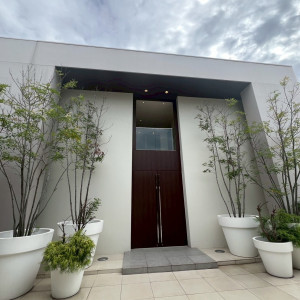 チャペルの外観
上の扉が開き、お菓子撒きも可|776637さんのBIANCARA HILLSIDE TERRACE（ビアンカーラ ヒルサイドテラス）の写真(2566580)