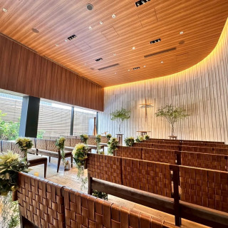 壁面がアーチを描いている唯一無二の会場