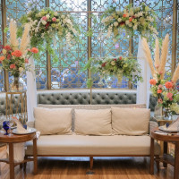 新郎新婦席(ソファー席)