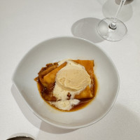 オリジナルデザートだそうです。