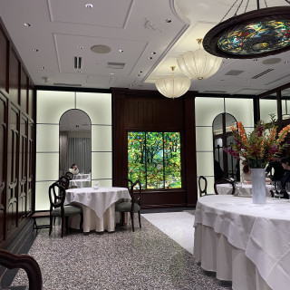 レイアウトを変えると挙式会場になる。