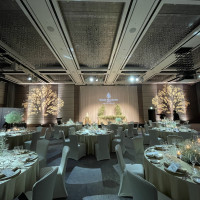 カーテンを閉めてキャンドルの演出も可能