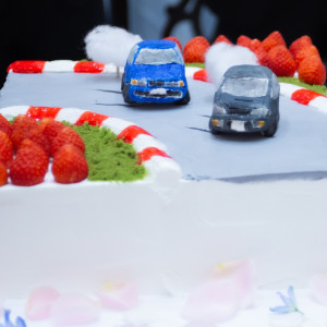 オリジナルケーキ(車は自作)|776686さんのアーククラブ迎賓館（郡山）/テイクアンドギヴ・ニーズウェディングの写真(2566943)