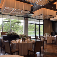 落ち着いた雰囲気の披露宴会場です