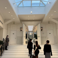 ウェルカムスペースから挙式に向かっての写真
ここから皆入場