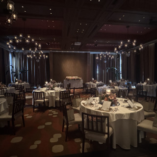 披露宴会カーテンを閉めた状態