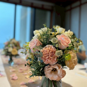 装花が可愛い|776897さんの瀬良垣島教会/アールイズ・ウエディングの写真(2567928)