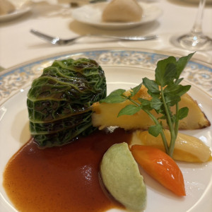 6品コース お肉料理
キャベツの中に牛ステーキがあります|777036さんのアーフェリーク白金/テイクアンドギヴ・ニーズウェディングの写真(2577512)