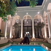 夜はキャンドルを追加してより綺麗なガーデンで撮影できました