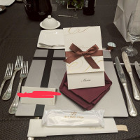 披露宴会場のメニュー表など