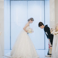 白を基調とした会場