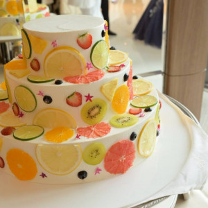 3段のインスタ映えケーキ|777142さんのアルモニーアンブラッセ ウェディングホテル/テイクアンドギヴ・ニーズウェディングの写真(2569107)