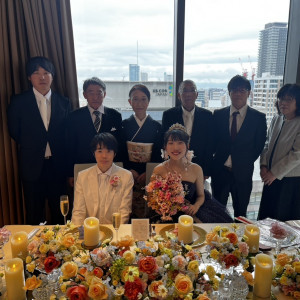 家族で写真撮影|777142さんのアルモニーアンブラッセ ウェディングホテル/テイクアンドギヴ・ニーズウェディングの写真(2569117)