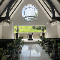 緑が見える素敵なチャペルです！