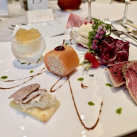 前菜はグレードアップした。彩りがあり、美味しかった