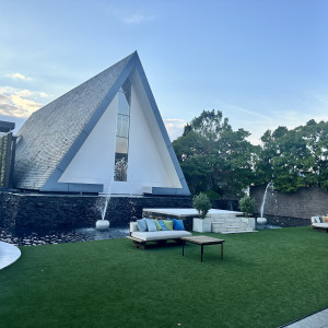 チャペルが三角形で珍しいです。|777326さんのブリーズレイ・プライベートテラスの写真(2569661)