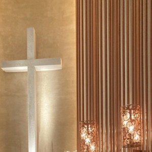 チャペル正面の十字架です。|777352さんの覚王山ル・アンジェ教会の写真(2569810)