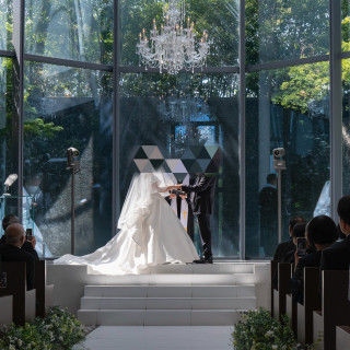 滝のチャペルは息をのむ美しさです