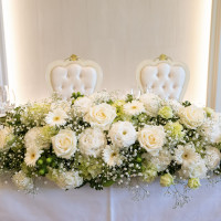 高砂装花はテーブルにし、霞草を追加しました