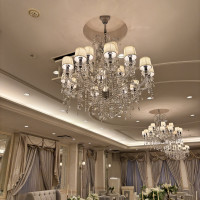 披露宴会場ノッティングヒルのシャンデリア