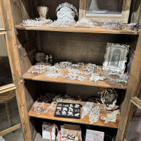 ドレスサロン内アクセサリー