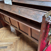 チャペルの古くからある席