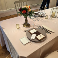 披露宴会場のテーブル