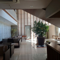 ロビーも広くはありませんがお洒落です