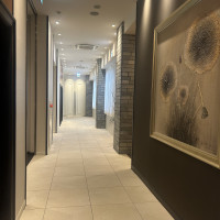 ゲストがチャペルへ向かう廊下